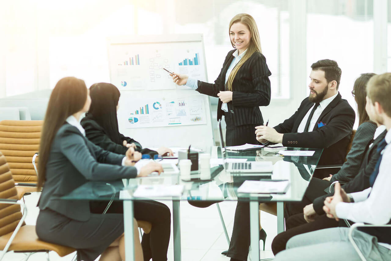 Retribución de socios y administradores | ILIA ETL GLOBAL